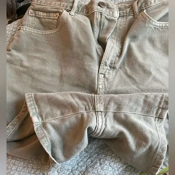 Everlane A-Line Short - Picture 5 of 7